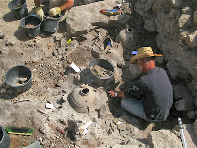 Tel Shikmona, in-situ vessels in the Byzantine house on the mound (photo: S. Bar).